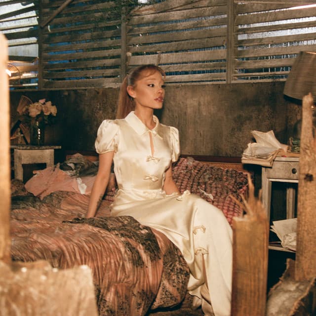 Release Cover Ariana Grande - twilight zone