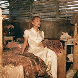 Release Cover Ariana Grande - twilight zone