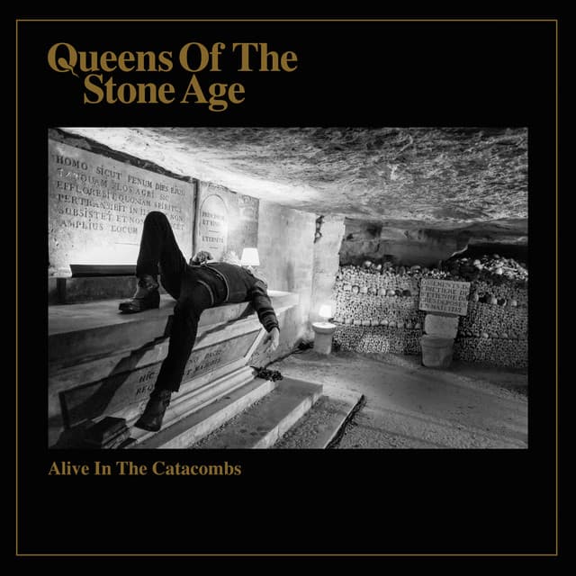 Release Cover Queens of the Stone Age - Alive in the Catacombs