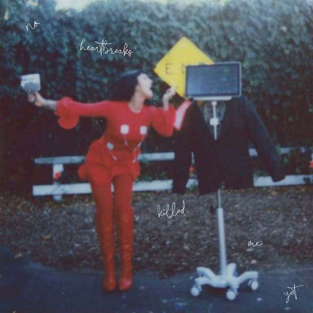 Release Cover Julia Michaels - No Heartbreak's Killed Me Yet