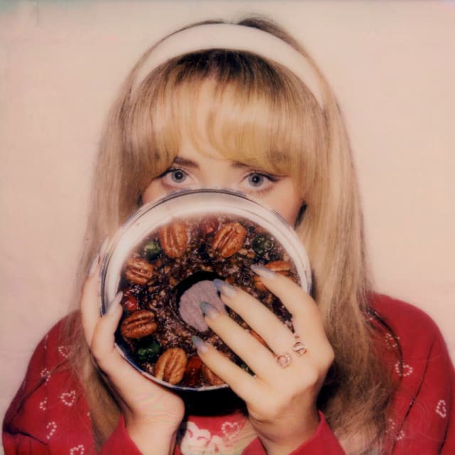 Release Cover Sabrina Carpenter - fruitcake