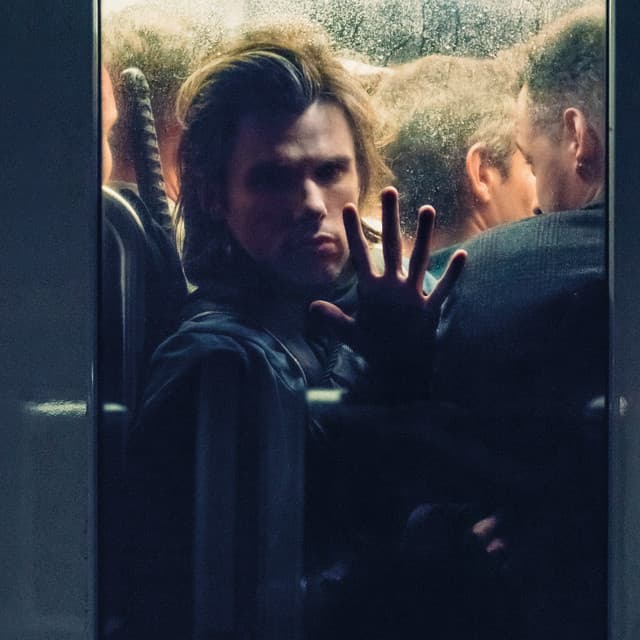 Release Cover Orelsan - La fête est finie
